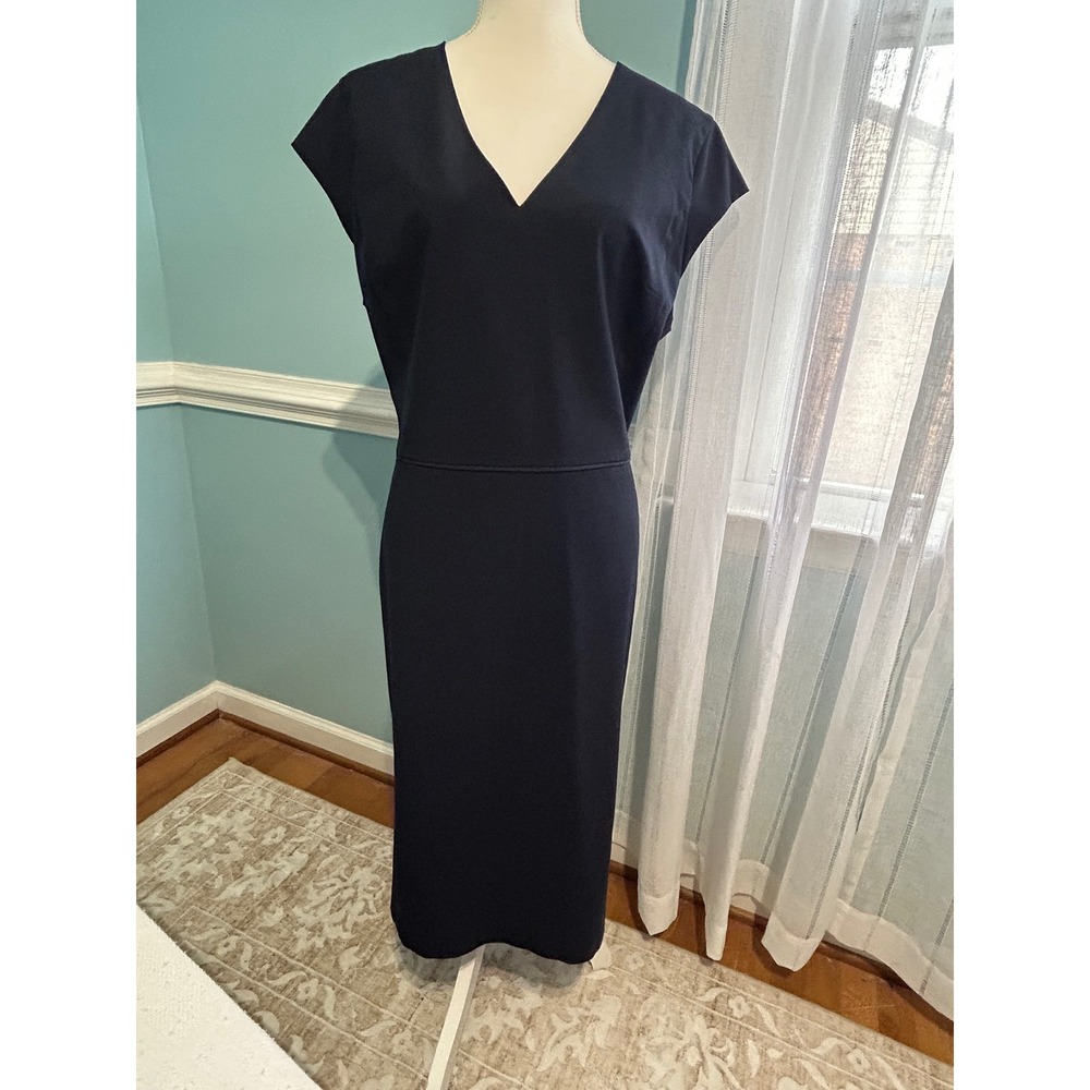 Ann Taylor Navy Blue V-Neck Cap Sleeve Sheath core classic luxury Dress 18T